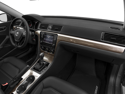 2016 Volkswagen Passat 1.8T SE w/Technology