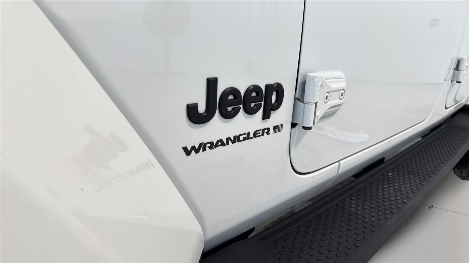 2023 Jeep Wrangler Sahara Altitude