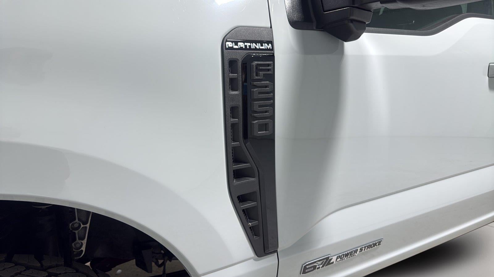 2026 Ford Super Duty F-250 SRW Platinum