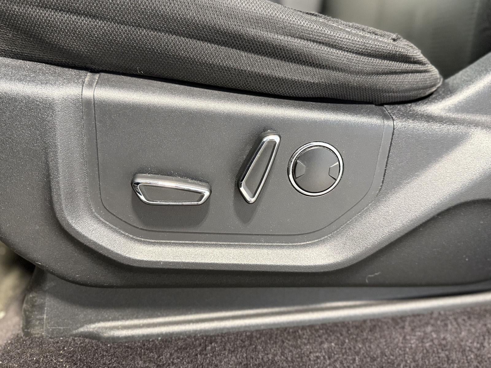 2016 Ford F-150 Base