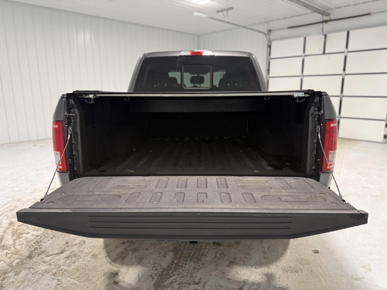 2016 Ford F-150 Base