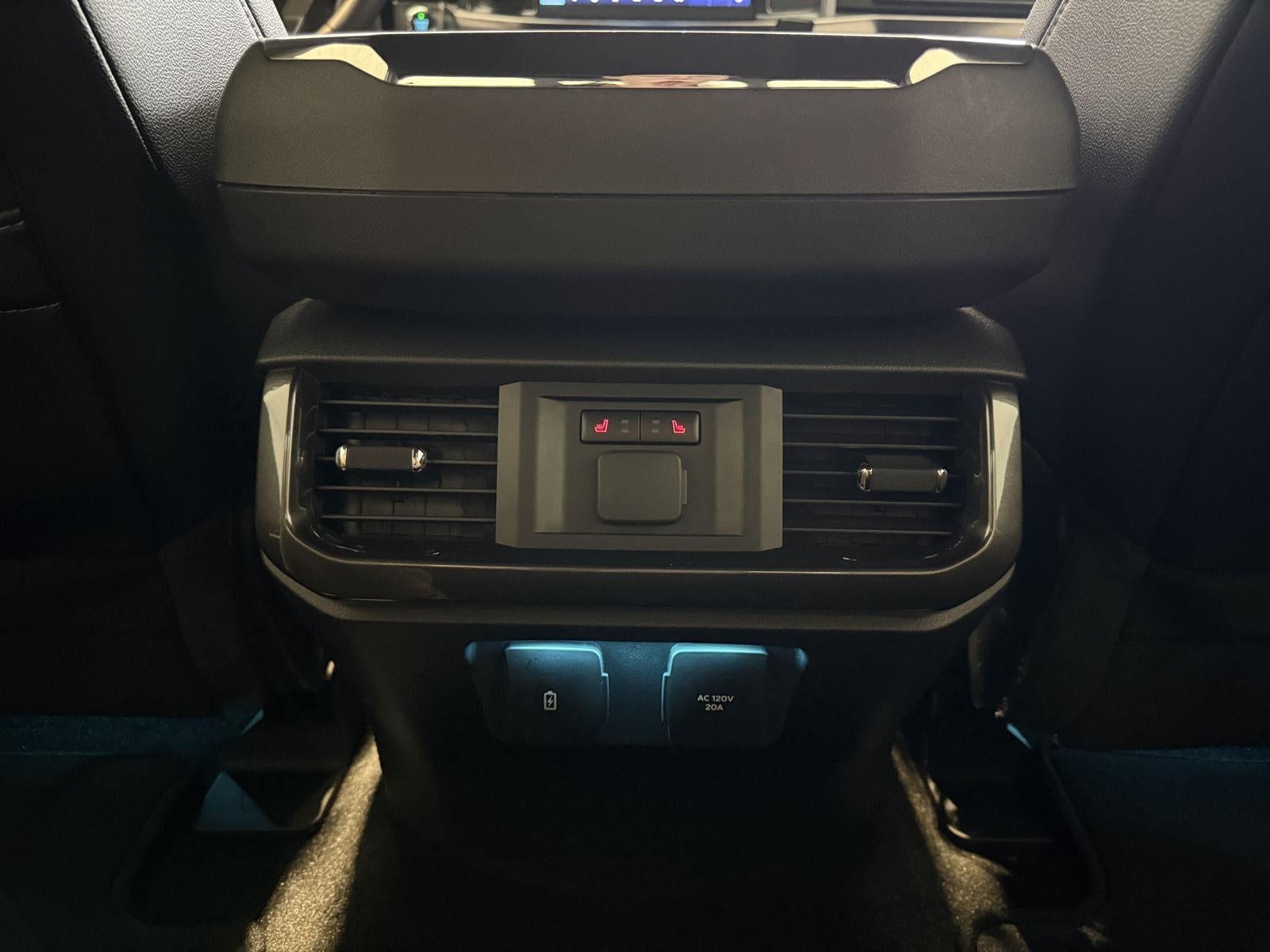 2022 Ford F-150 Base