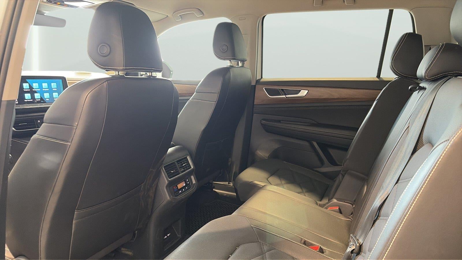 2024 Volkswagen Atlas 2.0T SE