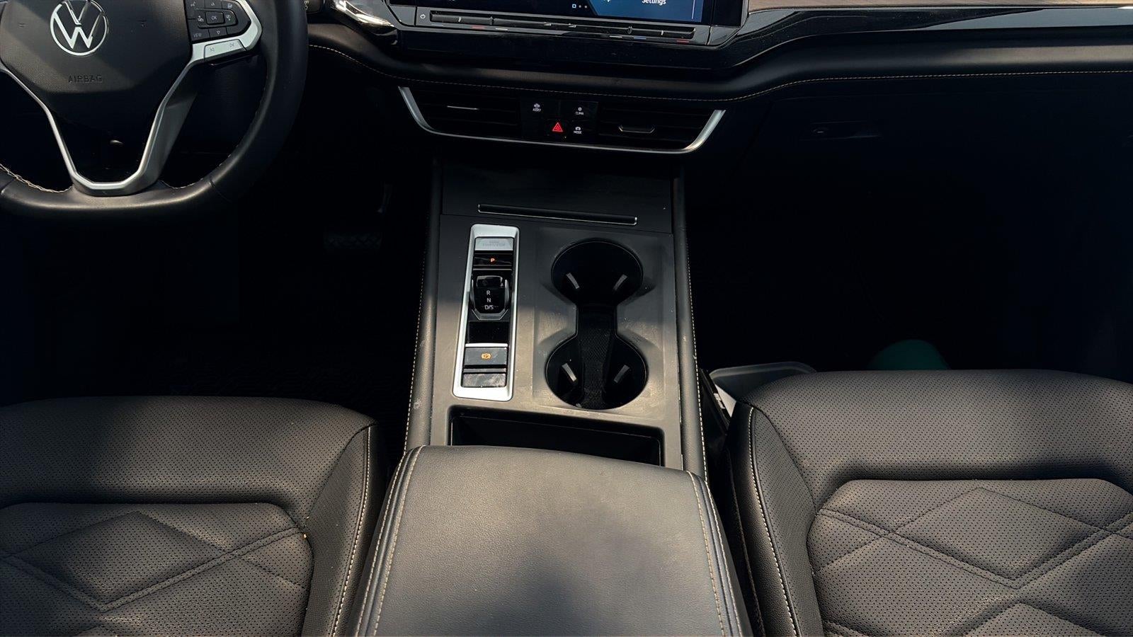 2024 Volkswagen Atlas 2.0T SE