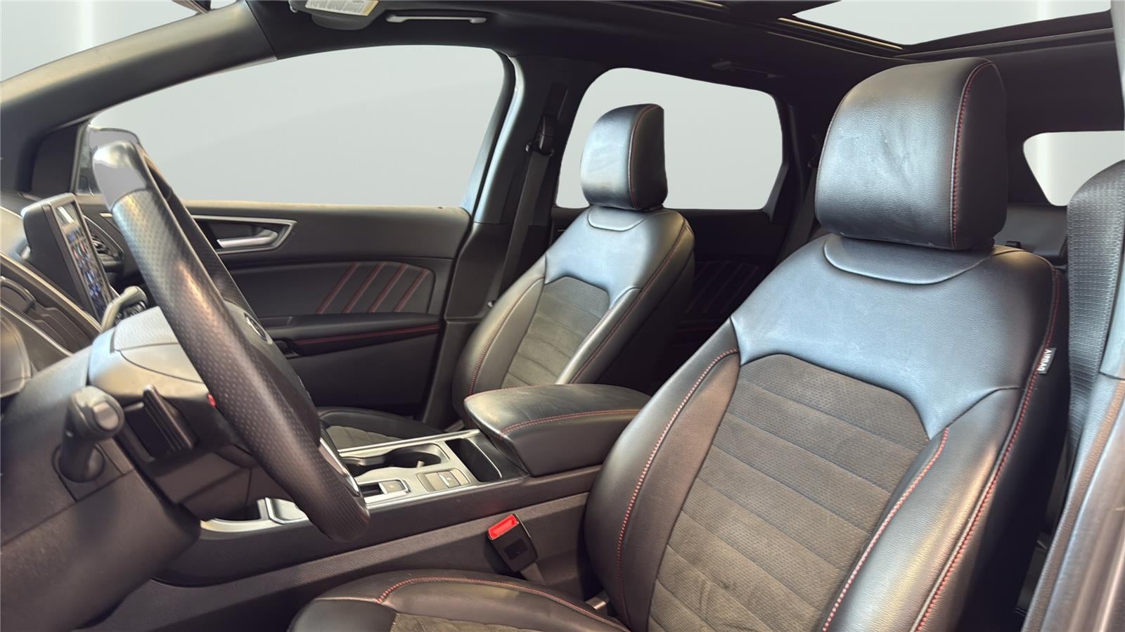 2022 Ford Edge ST-Line