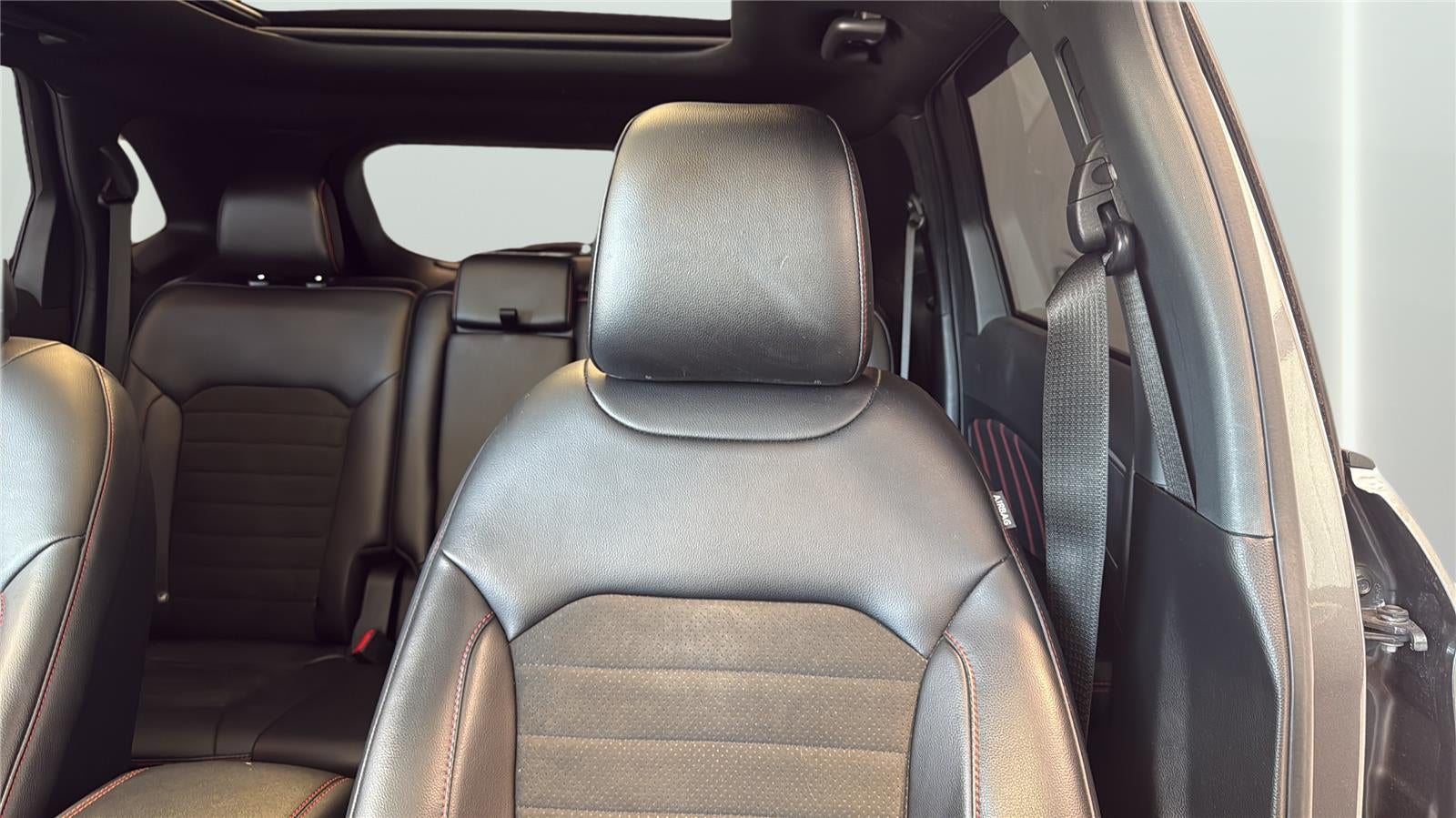 2022 Ford Edge ST-Line
