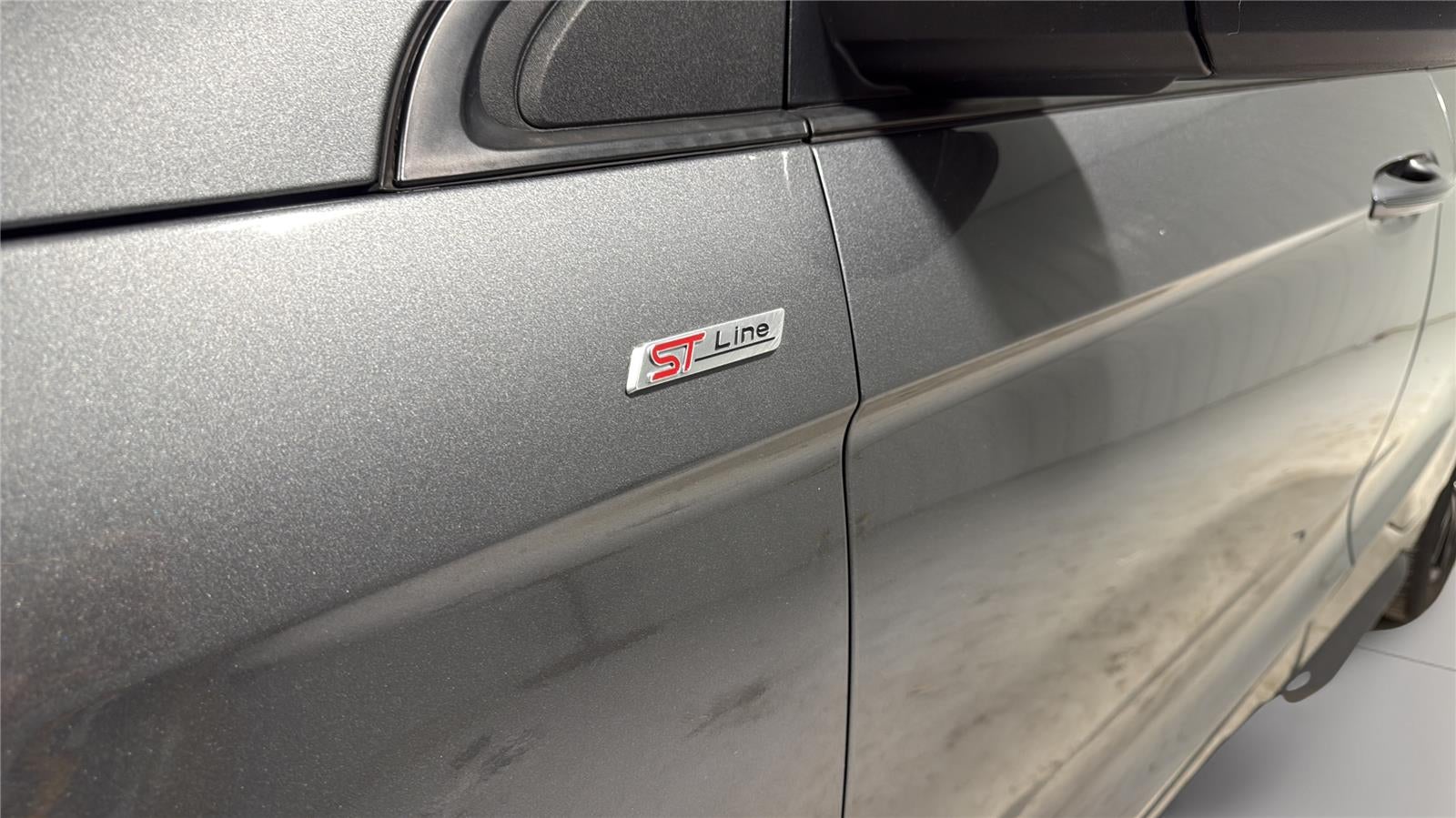 2022 Ford Edge ST-Line