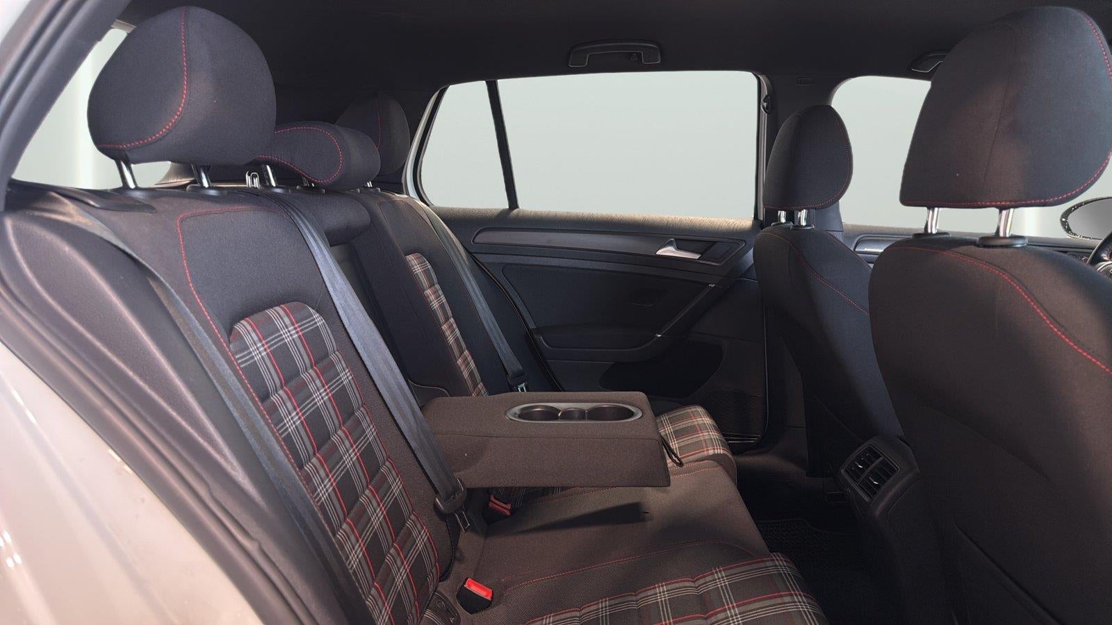 2020 Volkswagen Golf GTI S