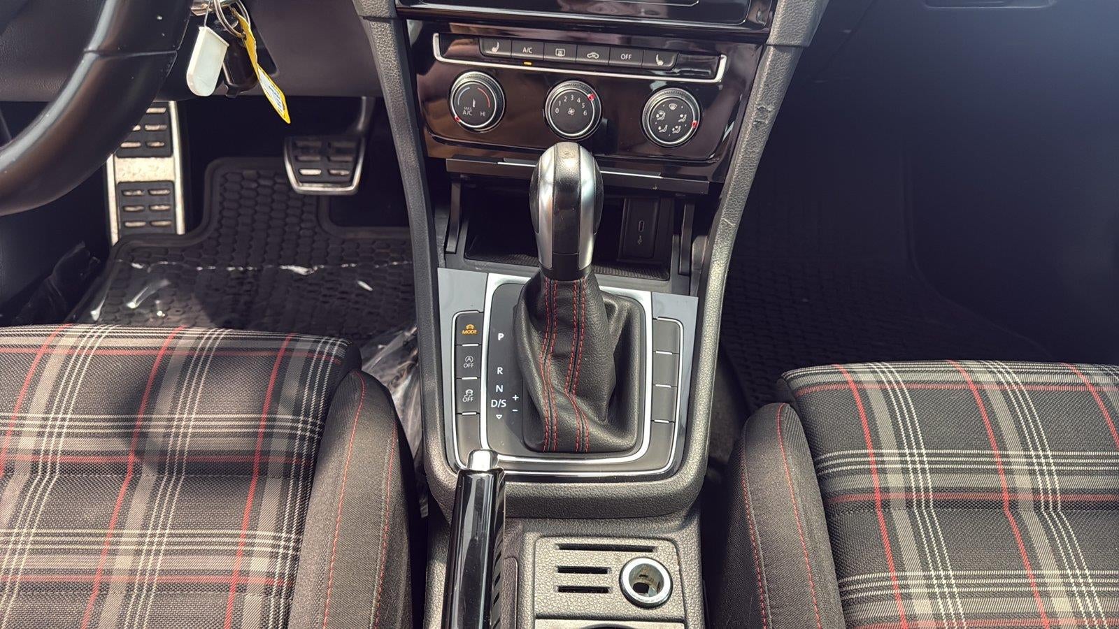 2020 Volkswagen Golf GTI S
