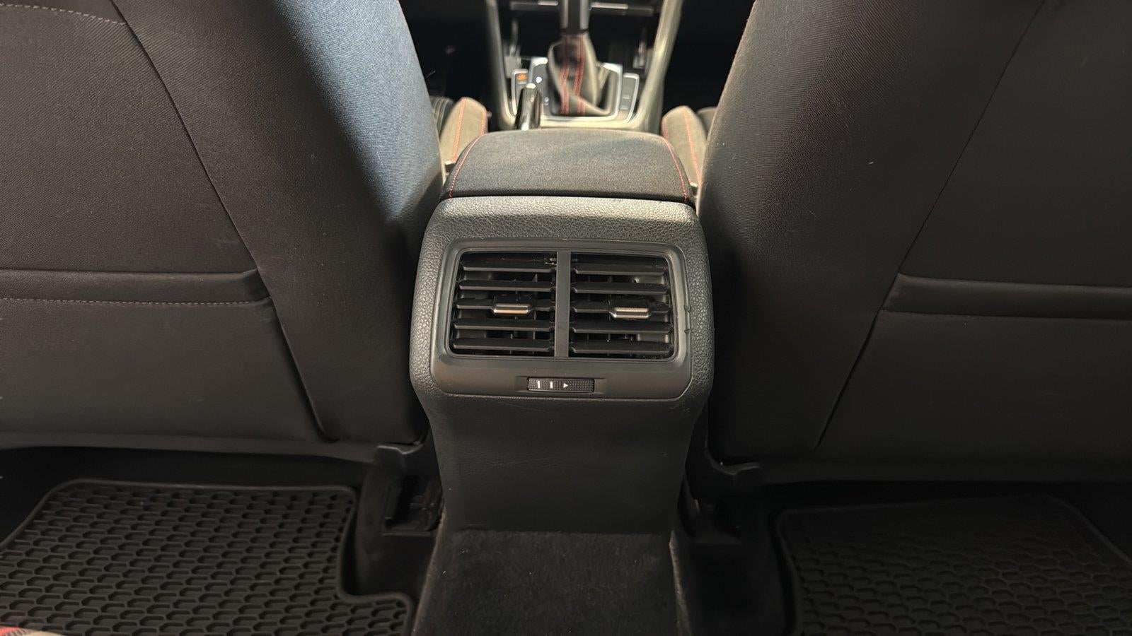 2020 Volkswagen Golf GTI S