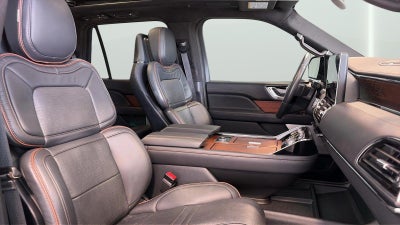 2023 Lincoln Navigator Black Label
