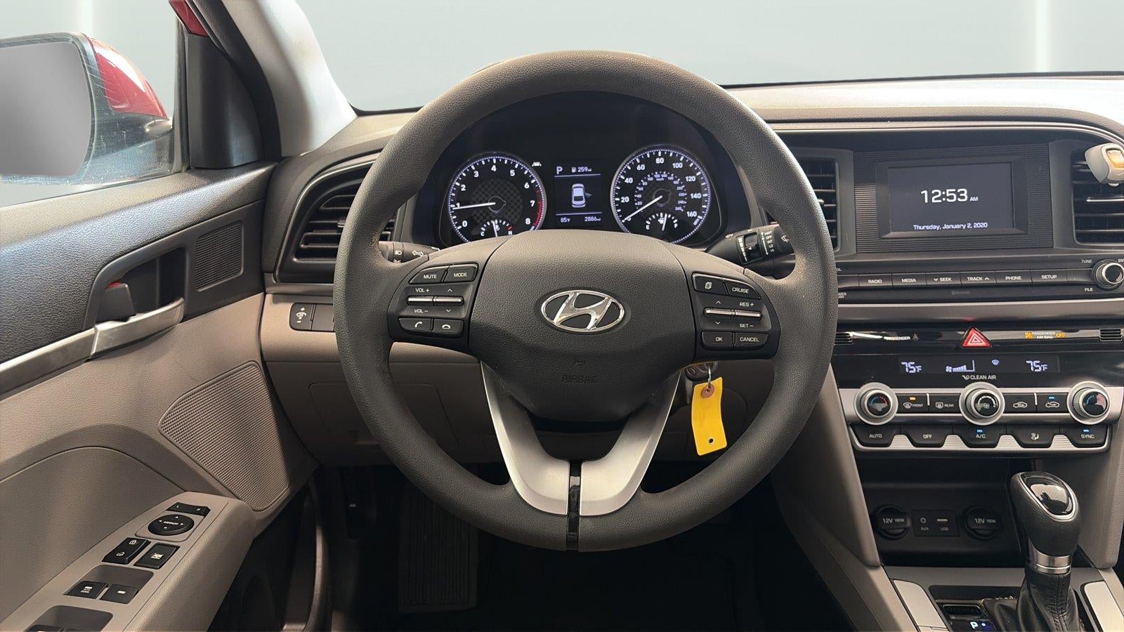 2020 Hyundai ELANTRA SE