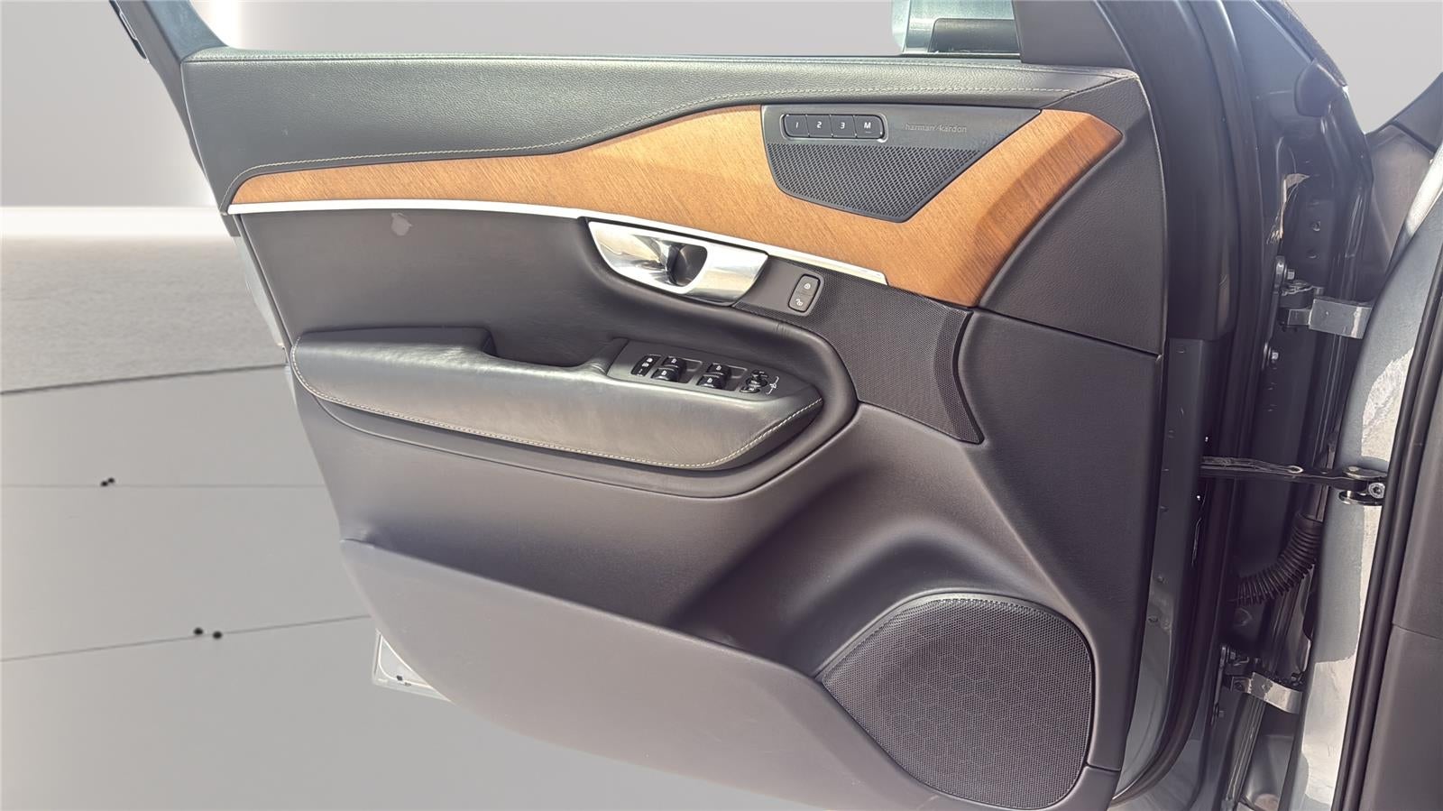 2019 Volvo XC90 Inscription
