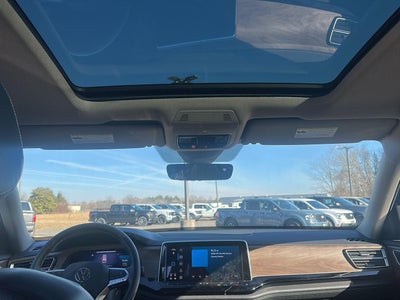 2024 Volkswagen Atlas 2.0T SE w/Technology