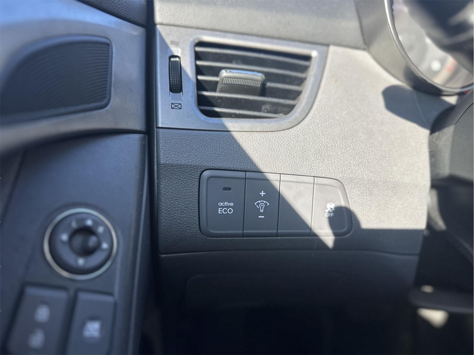 2012 Hyundai ELANTRA Limited