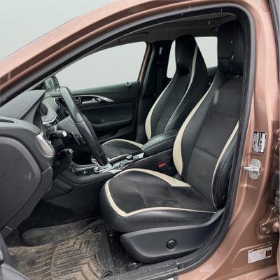 2018 INFINITI QX30 Sport