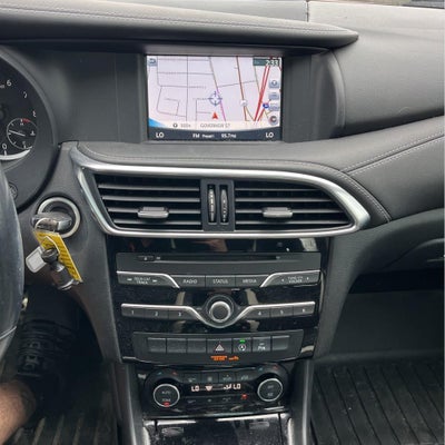 2018 INFINITI QX30 Sport