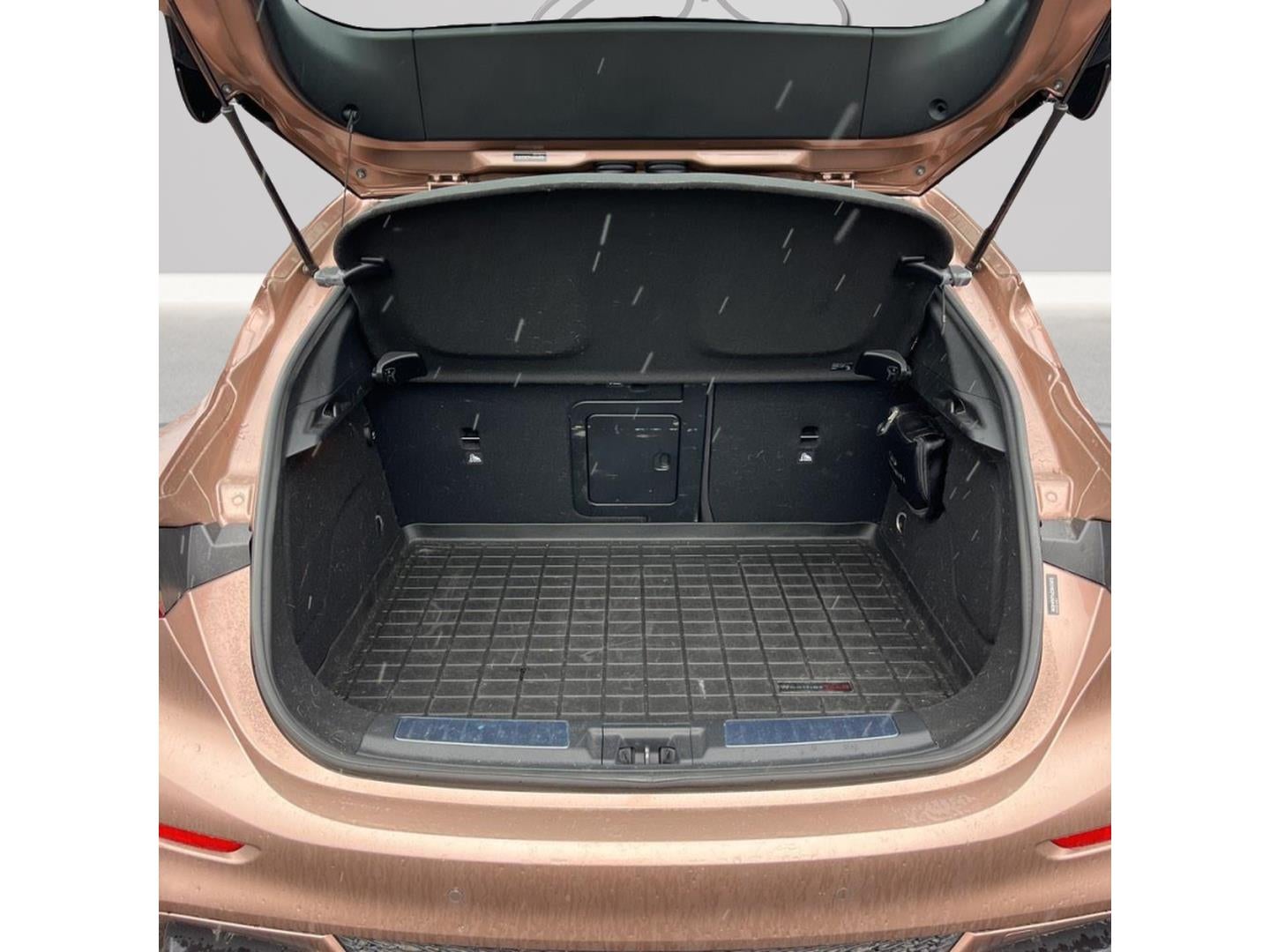 2018 INFINITI QX30 Sport