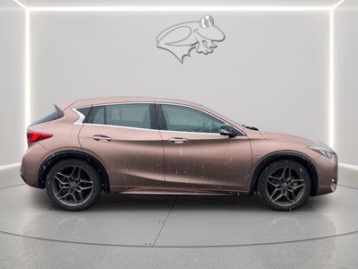 2018 INFINITI QX30 Sport