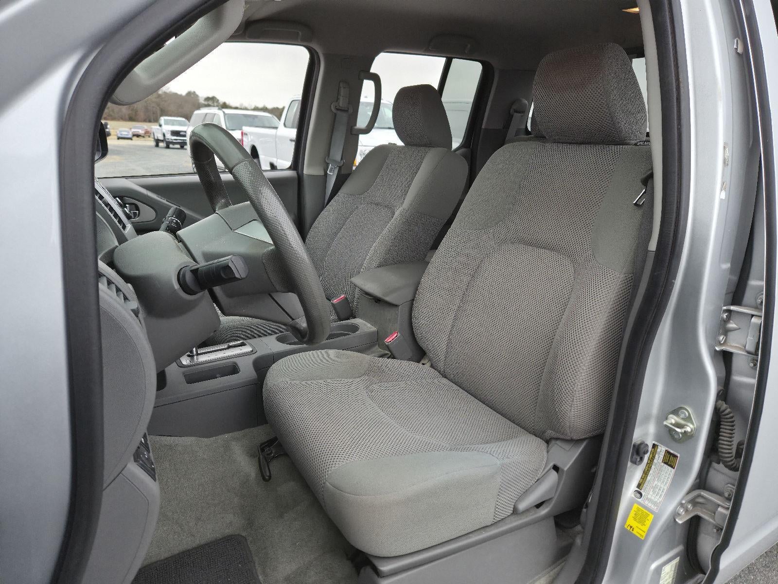 2016 Nissan FRONTIER SV