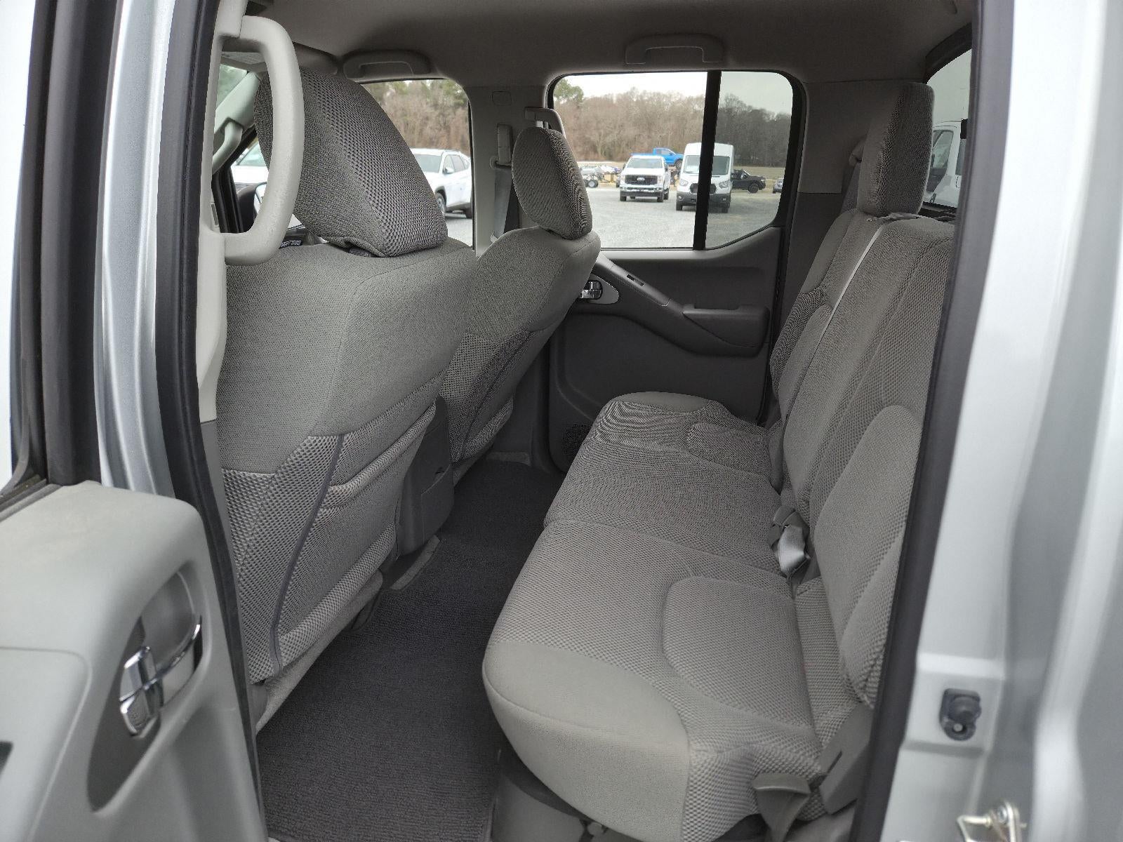 2016 Nissan FRONTIER SV