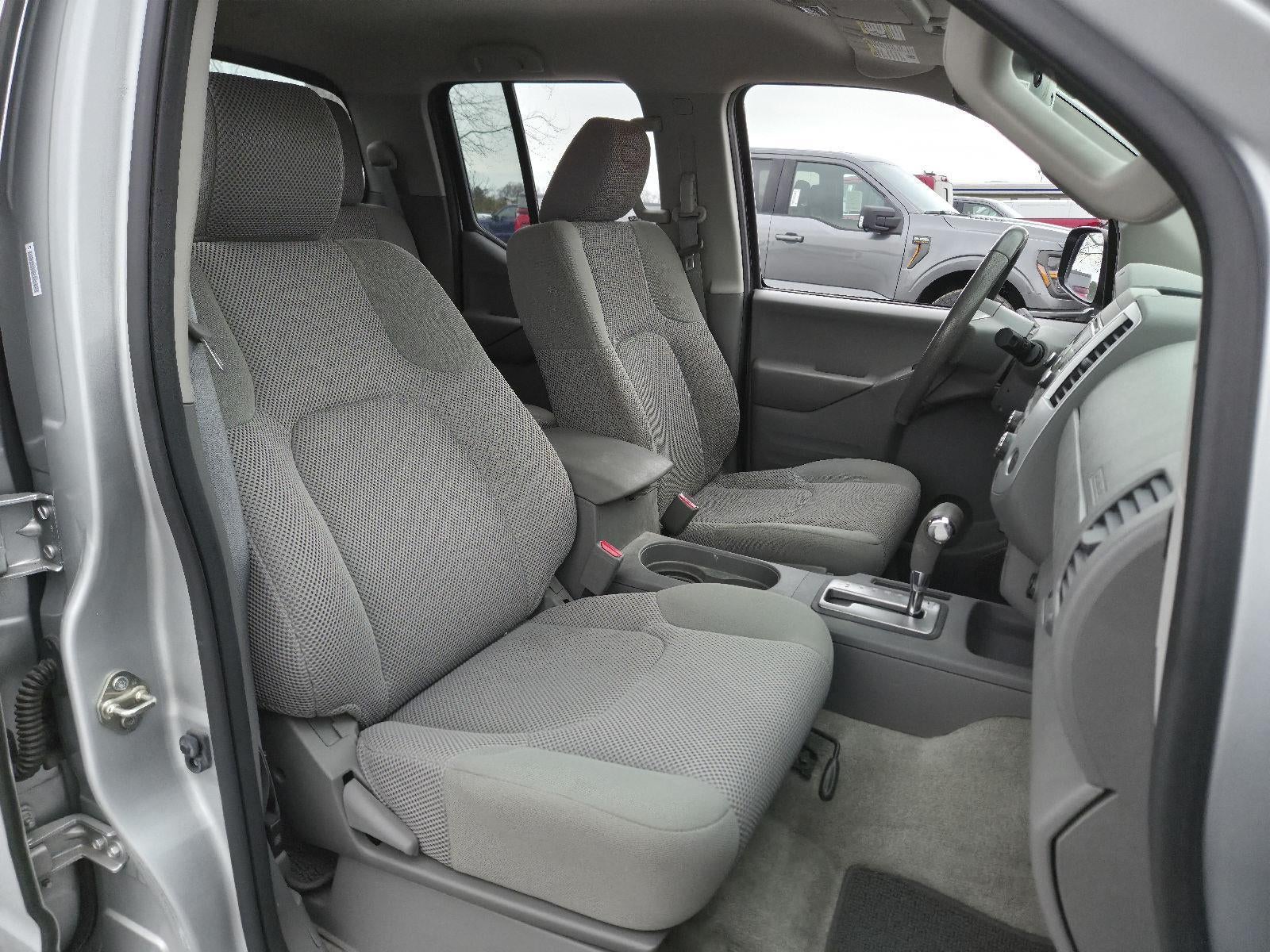 2016 Nissan FRONTIER SV