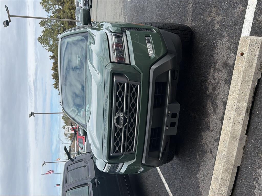 2022 Nissan Frontier SV