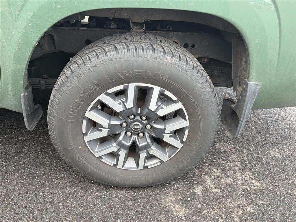 2022 Nissan Frontier SV