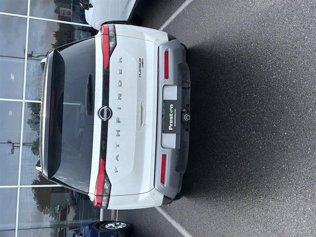 2022 Nissan Pathfinder Platinum