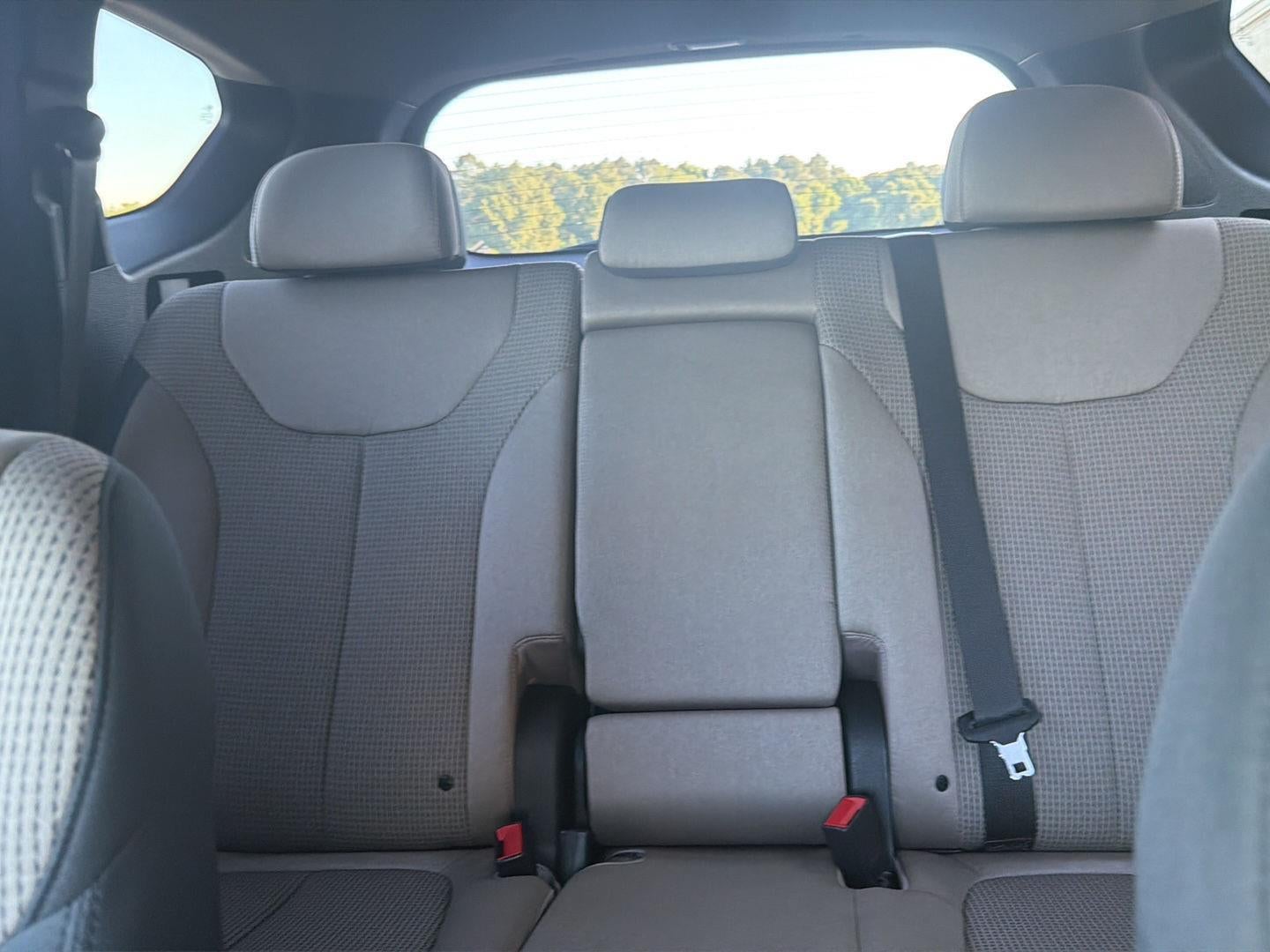 2023 Hyundai SANTA FE SE