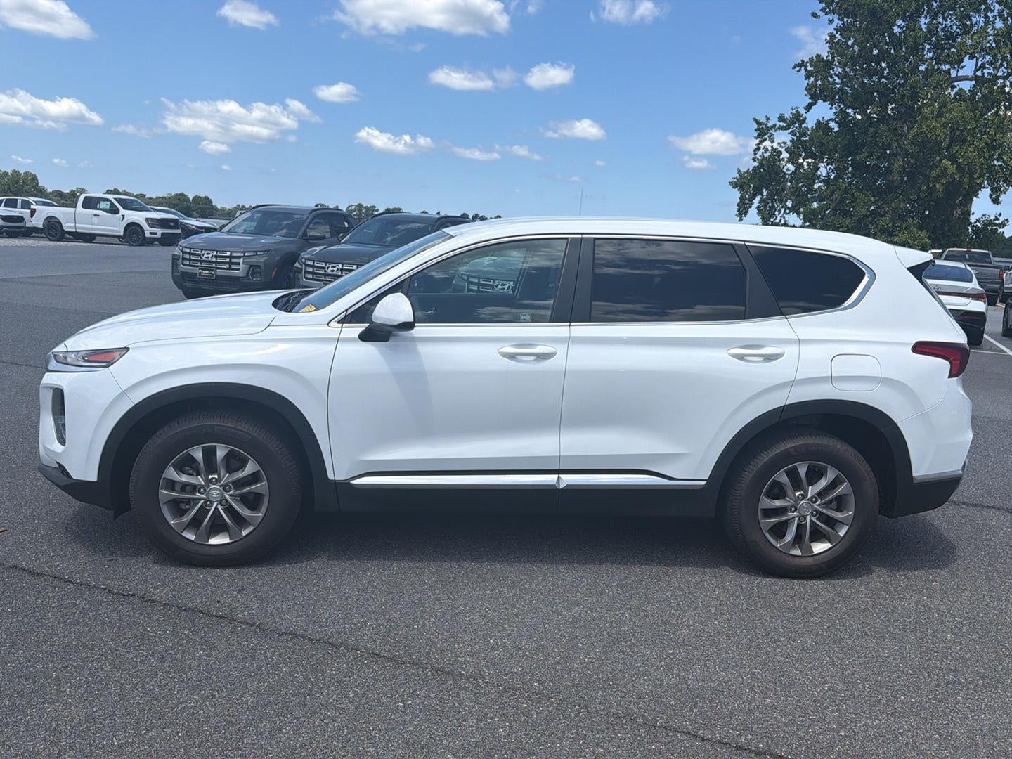 2019 Hyundai SANTA FE SE