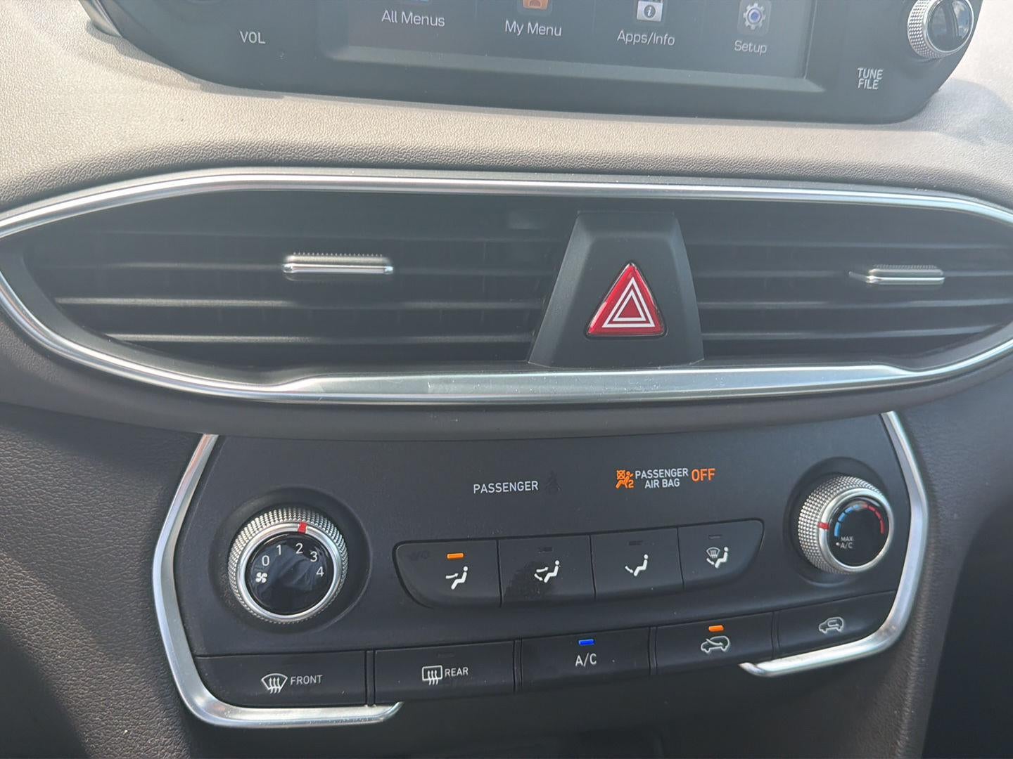 2019 Hyundai SANTA FE SE