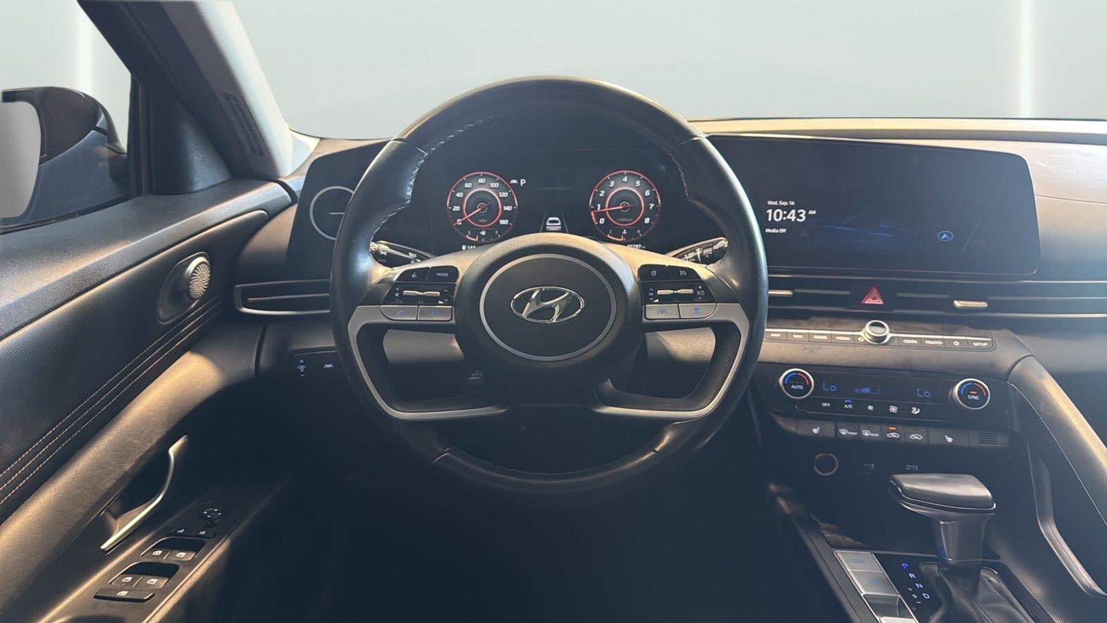 2023 Hyundai ELANTRA SEL