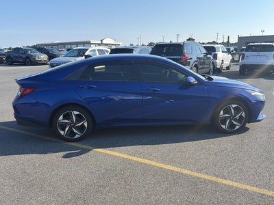 2023 Hyundai ELANTRA SEL