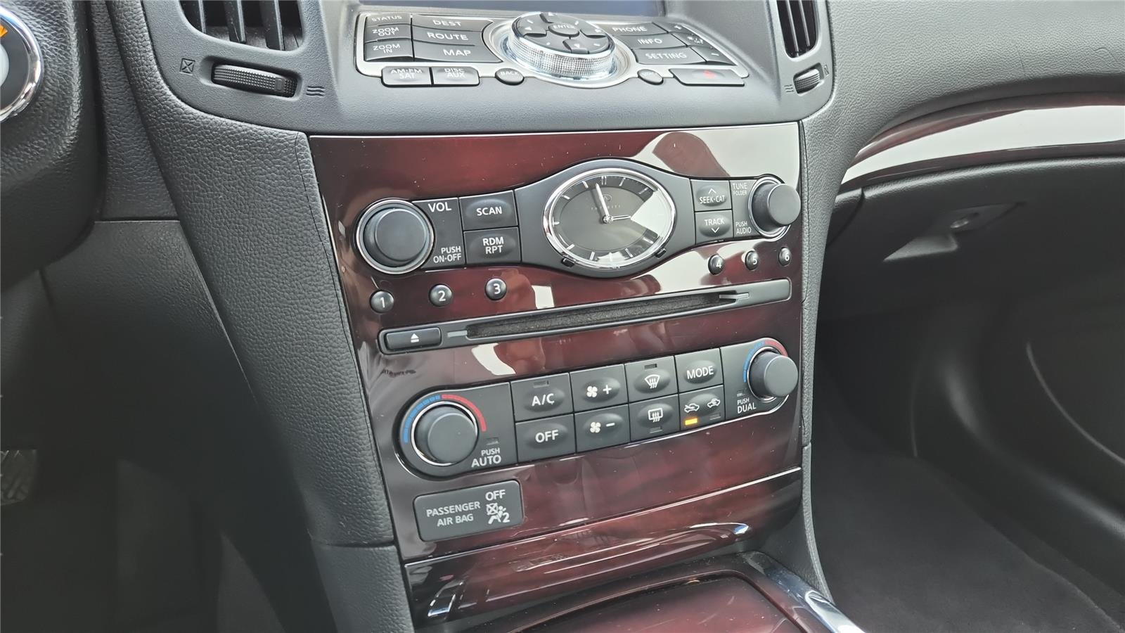 2012 INFINITI G37 Coupe x