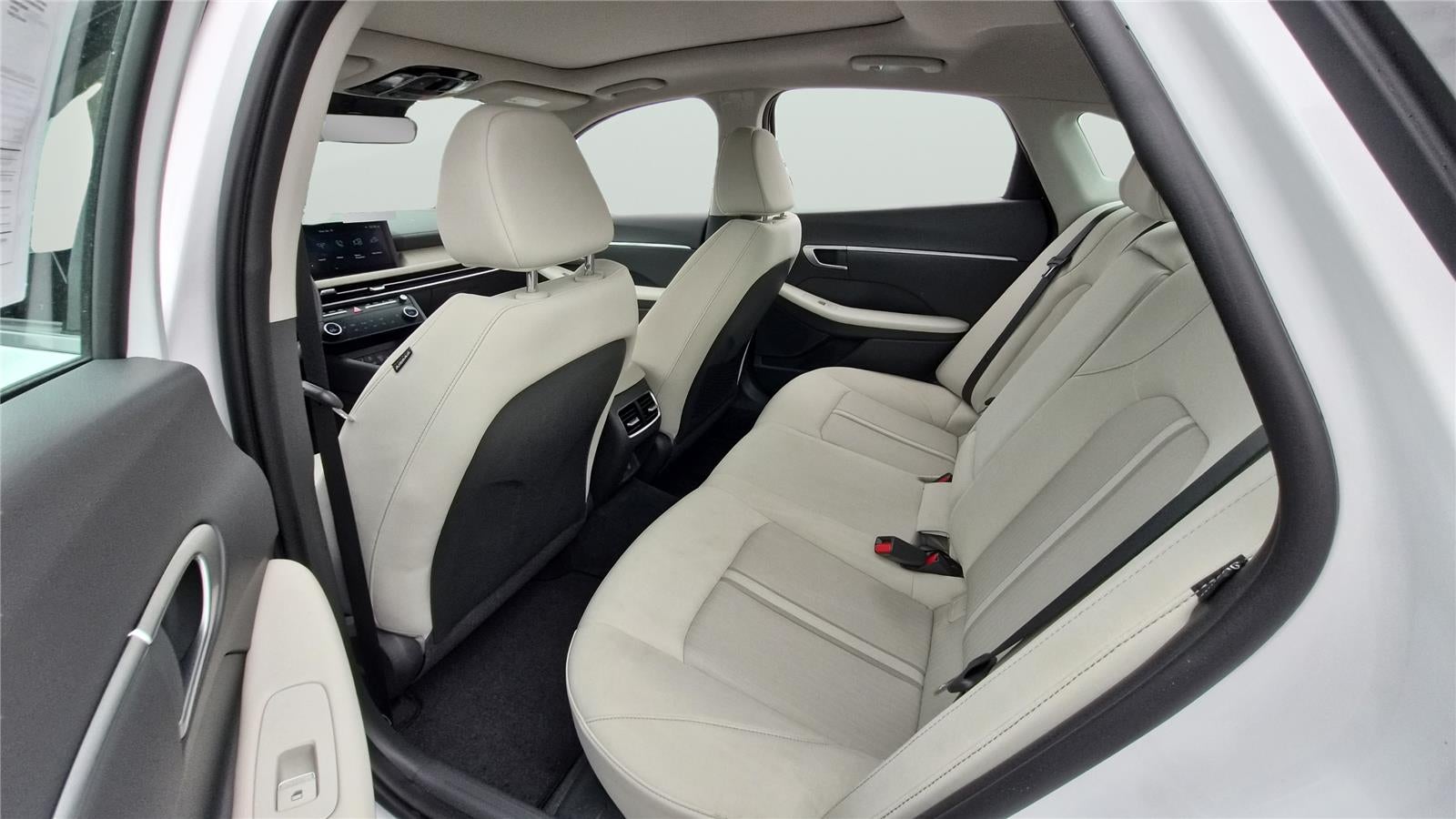 2026 Hyundai SONATA HYBRID SEL