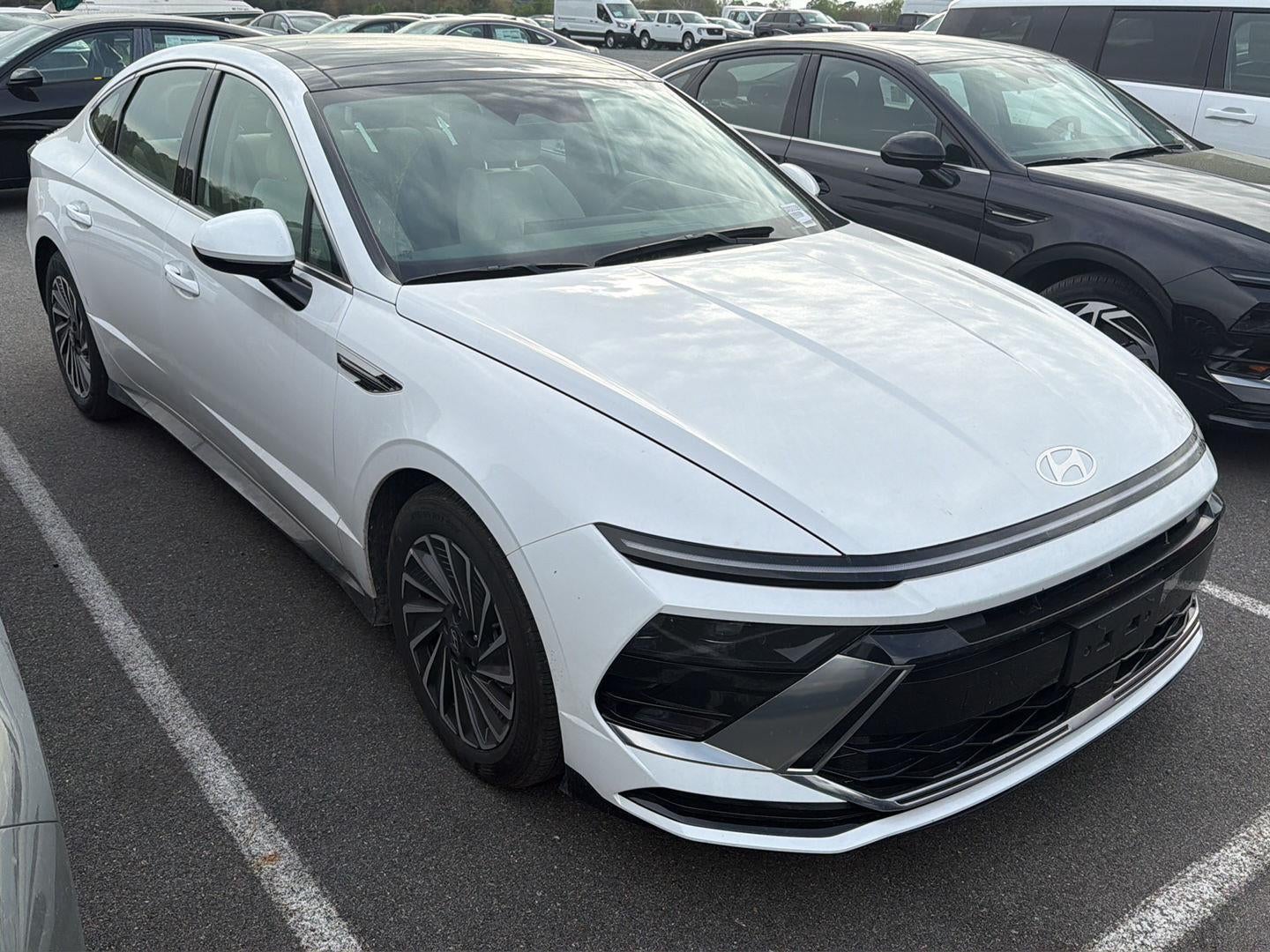 2026 Hyundai SONATA HYBRID SEL