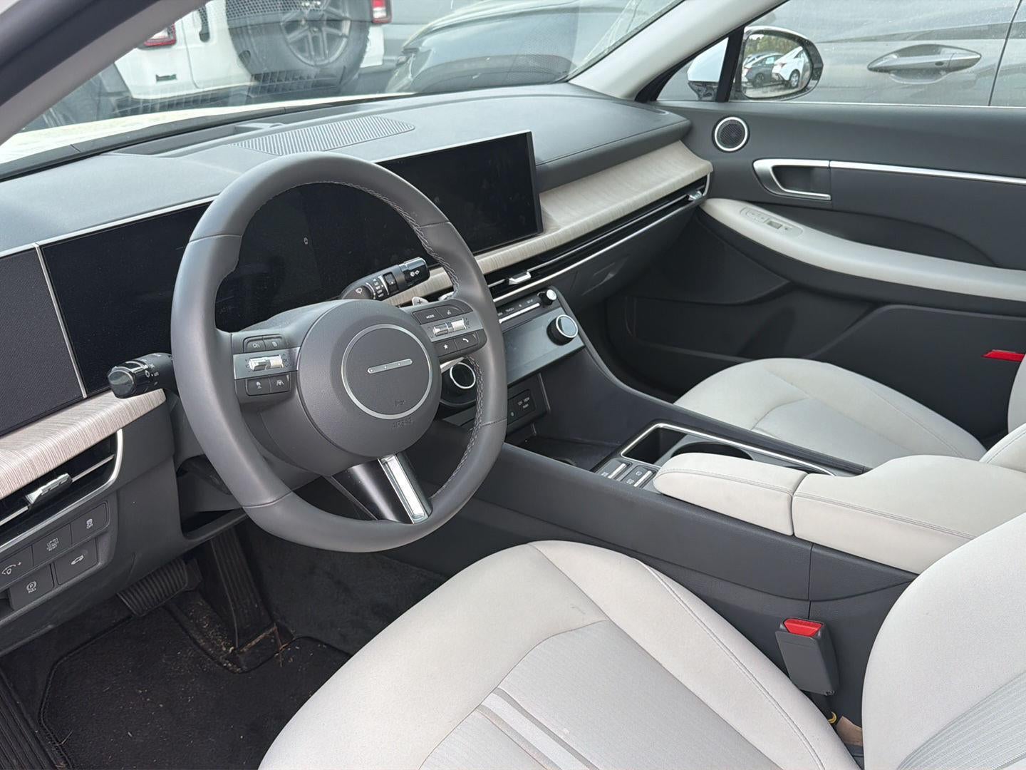 2026 Hyundai SONATA HYBRID SEL