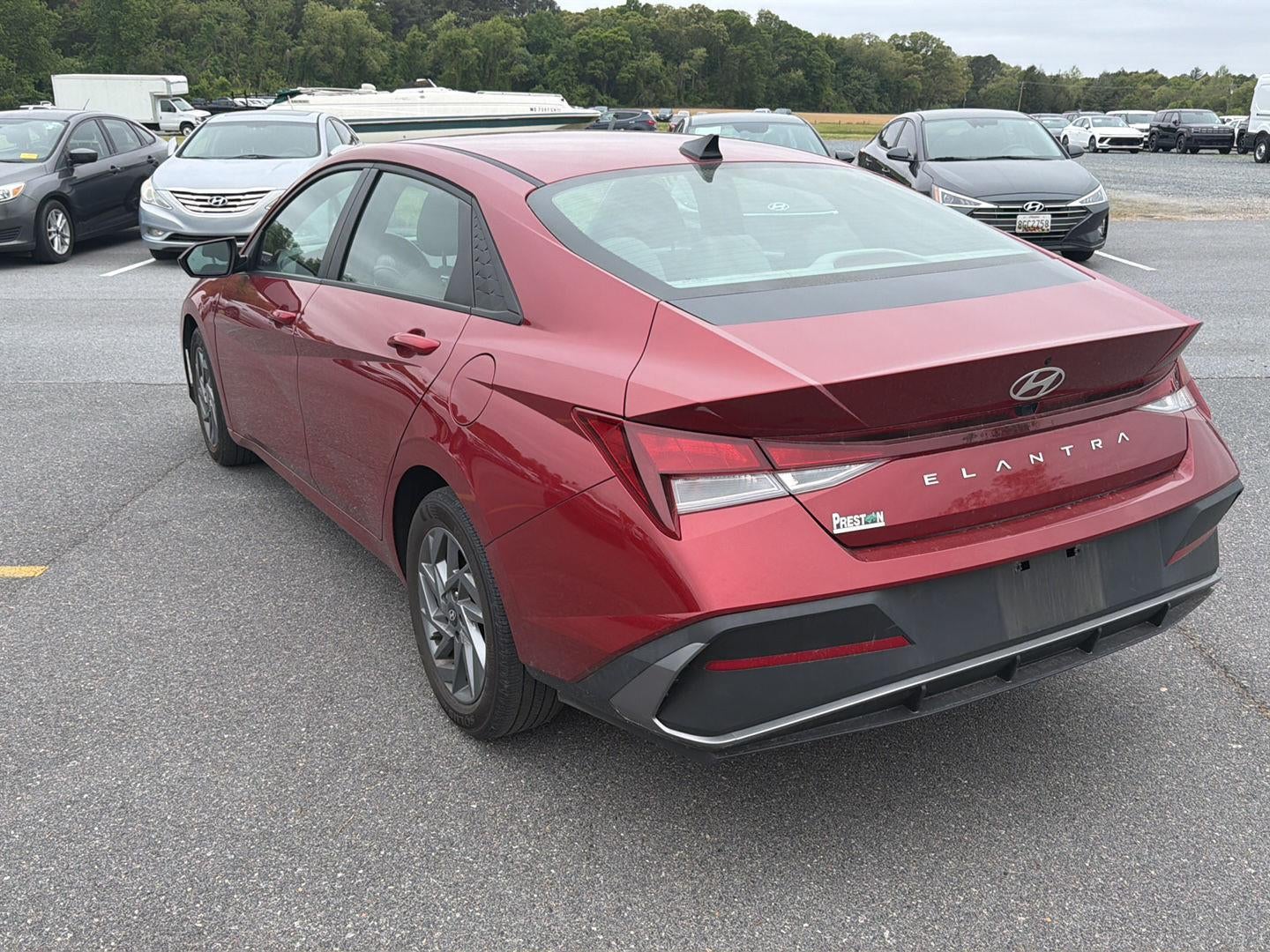2024 Hyundai ELANTRA SEL