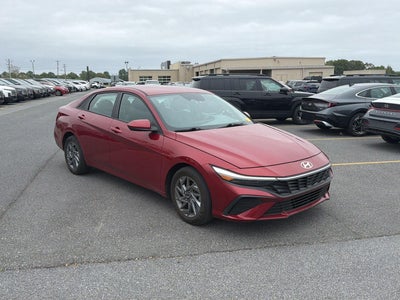 2024 Hyundai ELANTRA SEL