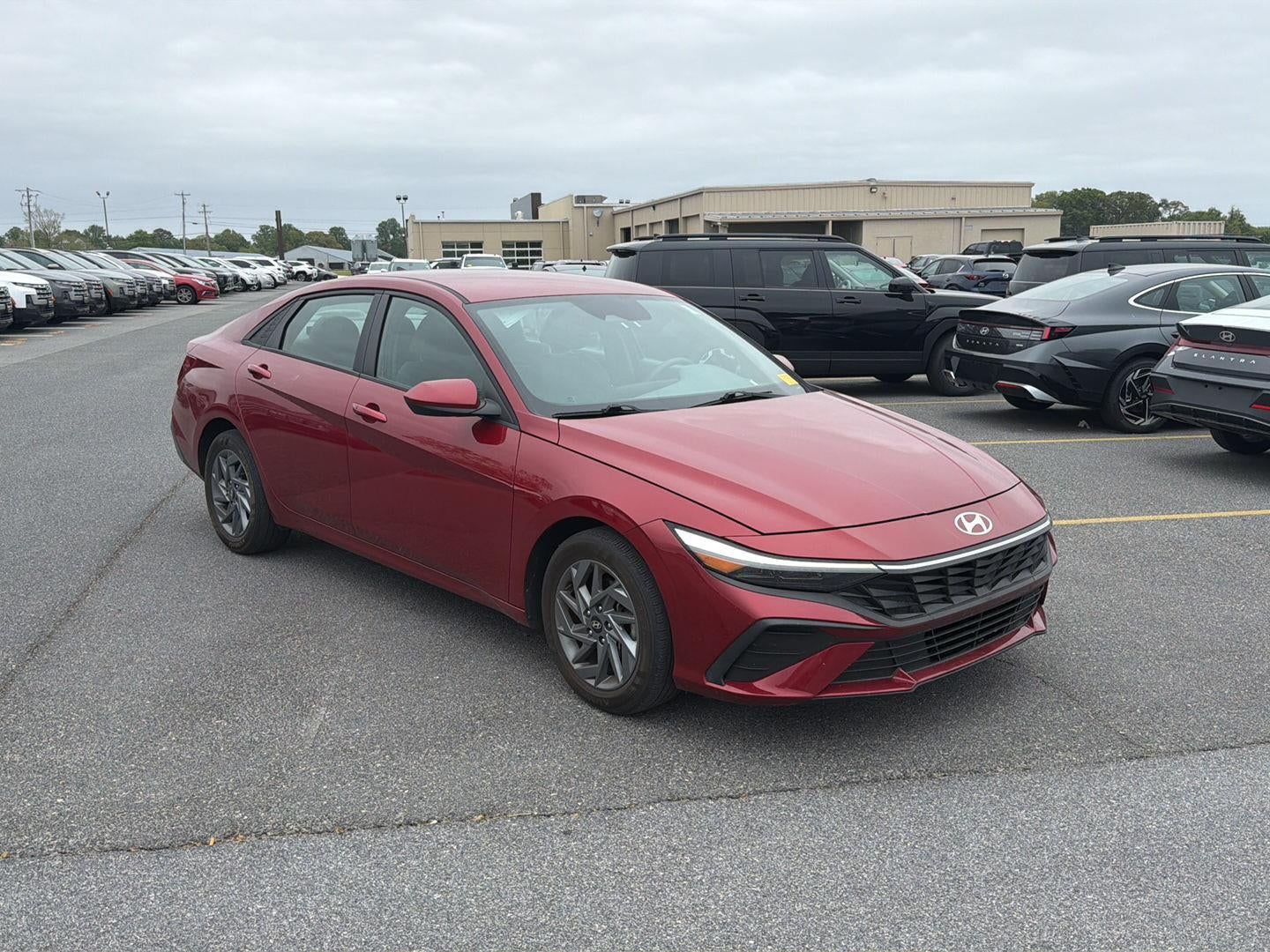 2024 Hyundai ELANTRA SEL