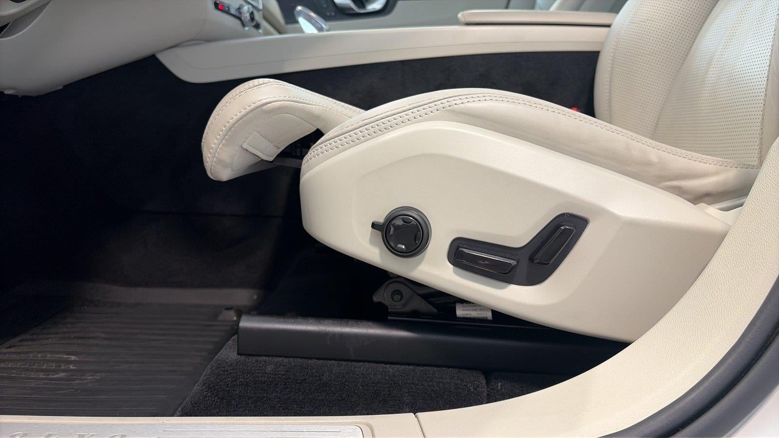 2022 Volvo Xc60 Inscription