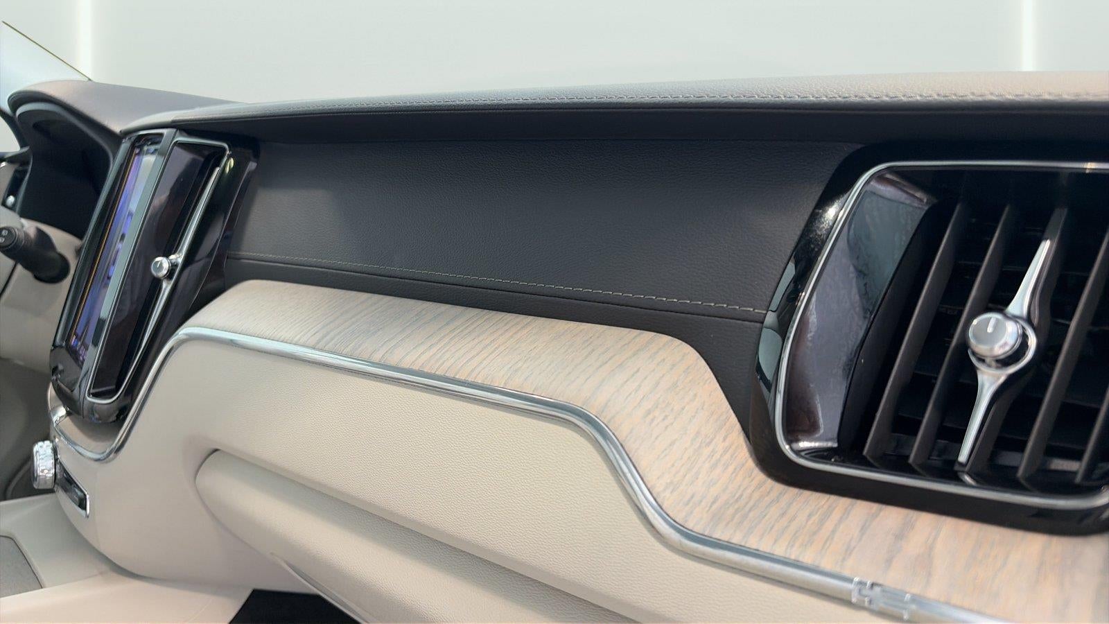 2022 Volvo Xc60 Inscription