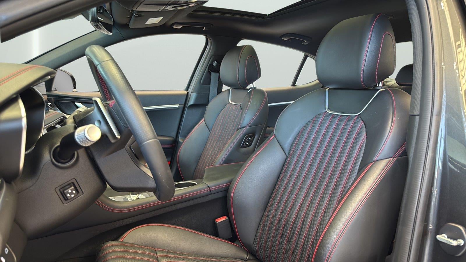 2024 Genesis G70 2.5T