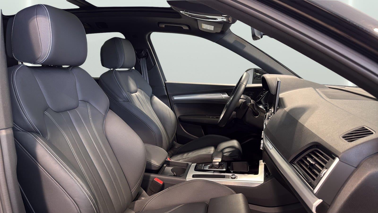 2025 Audi Q5 S line Premium